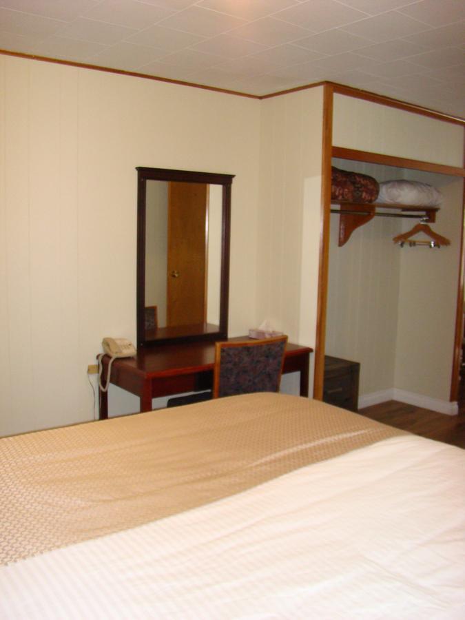 Paddock Inn Coleman Kültér fotó